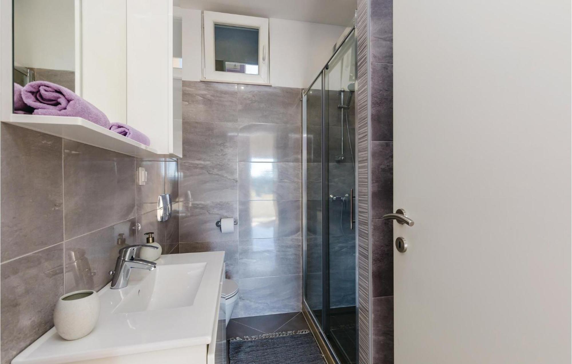 Cozy Apartment In Zaton Veliki With Kitchen Kültér fotó