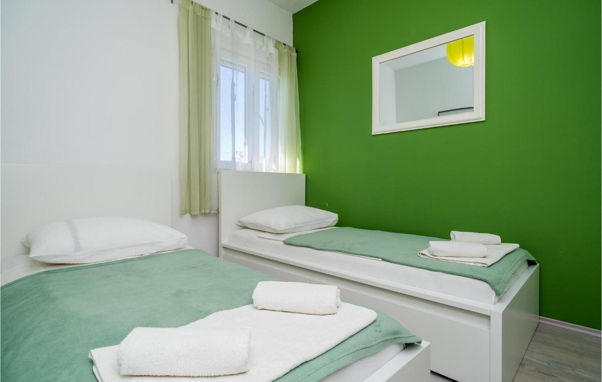 Cozy Apartment In Zaton Veliki With Kitchen Kültér fotó